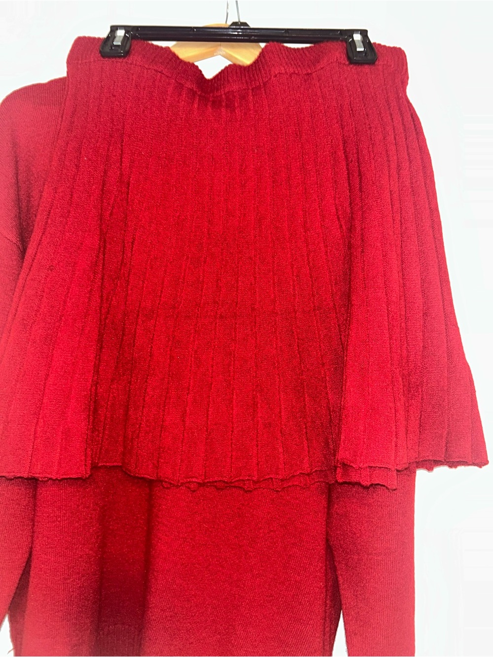 Red Ribbed Knit Women's Sweater skirt Set